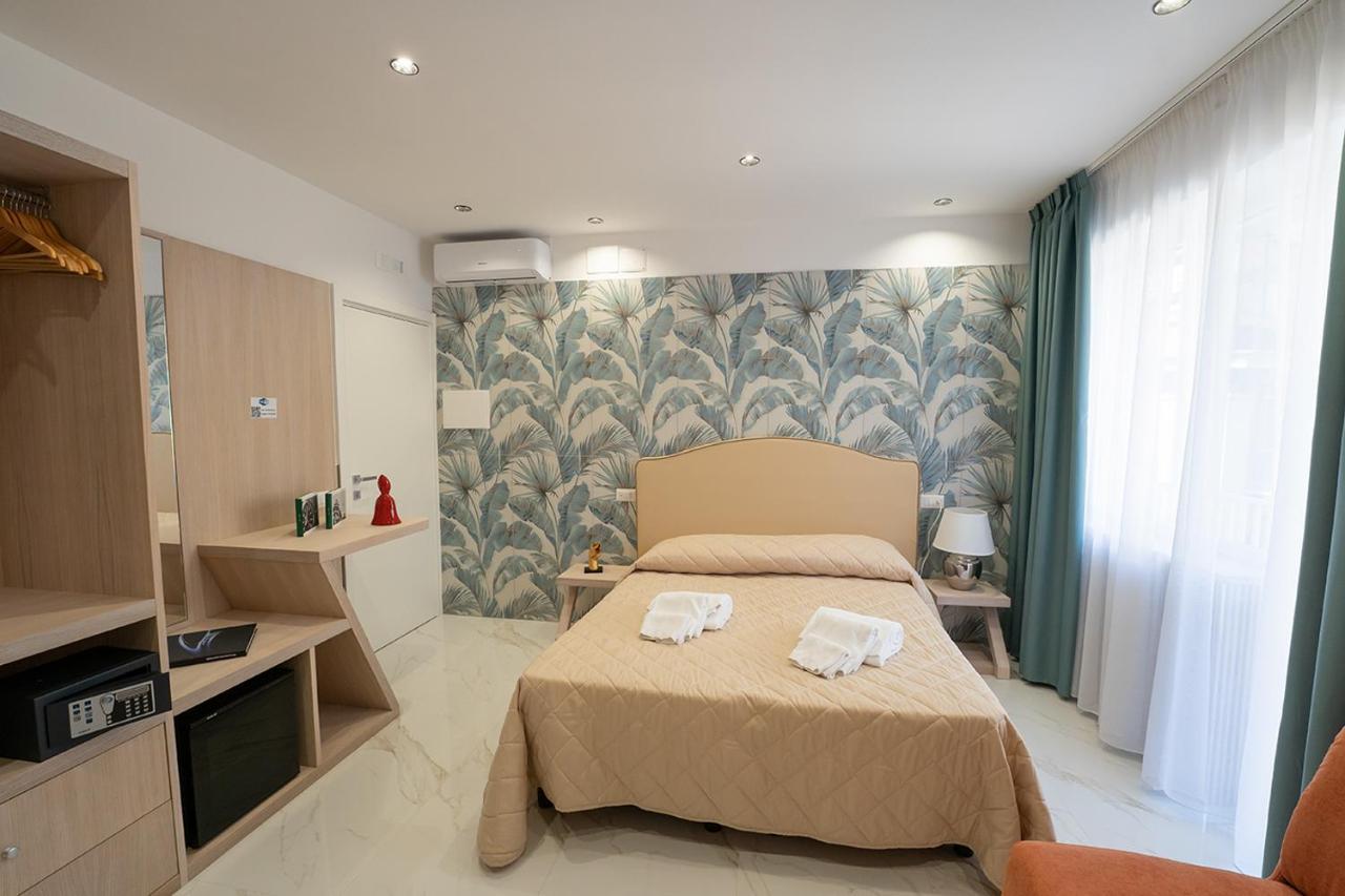 Greros H. Rooms Napoli Centro By Clapa Group Dislocated Hospitality Exterior foto
